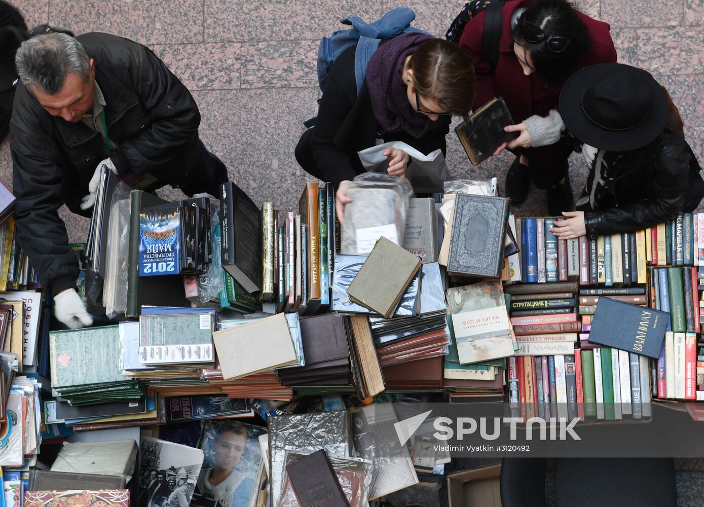 Red Square Book Festival. Day One