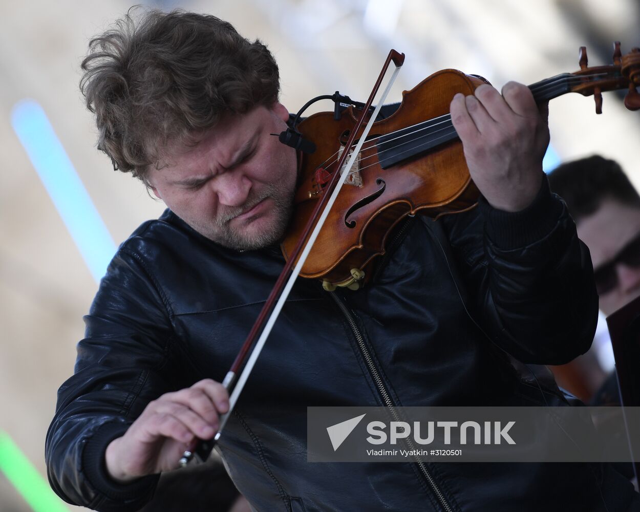 Red Square Book Festival. Day One