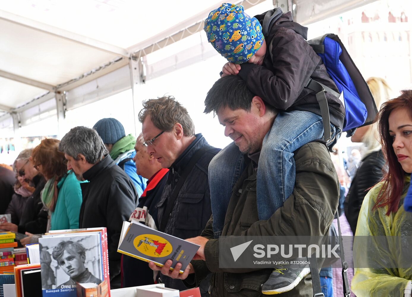 Red Square Book Festival. Day One