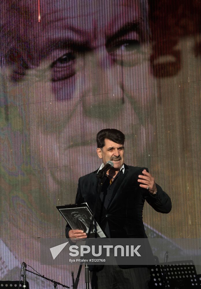 Red Square Book Festival. Day One