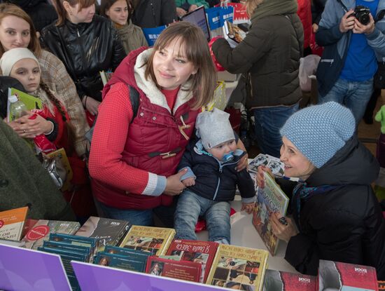 Red Square Book Festival. Day One