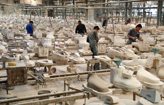 Ceramic ware production plant in Hama