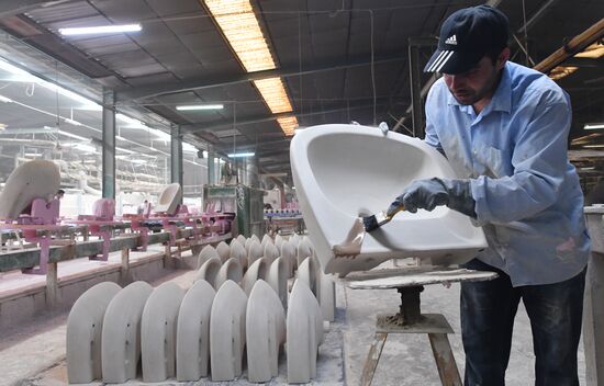 Ceramic ware production plant in Hama
