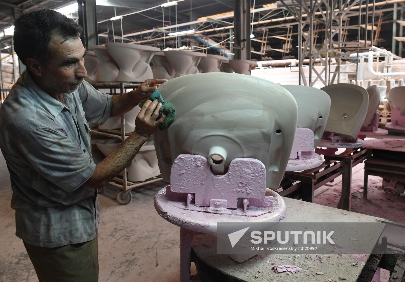 Ceramic ware production plant in Hama