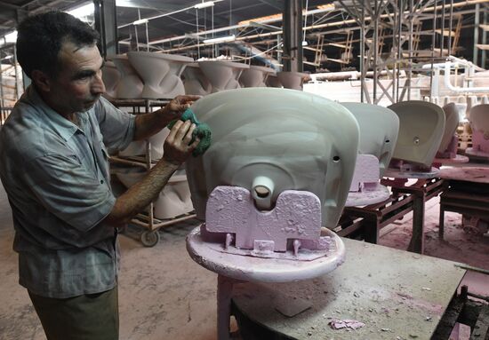 Ceramic ware production plant in Hama