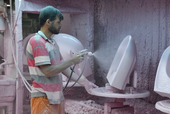 Ceramic ware production plant in Hama