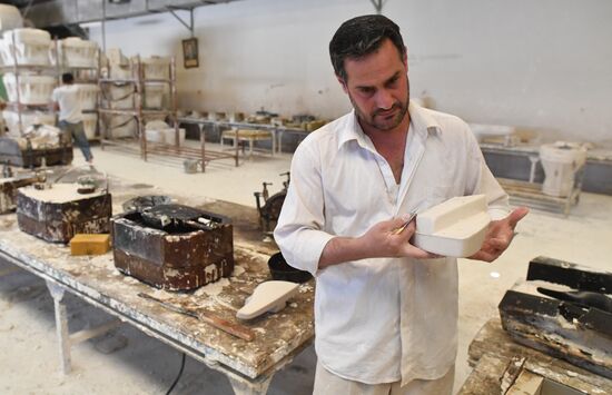 Ceramic ware production plant in Hama