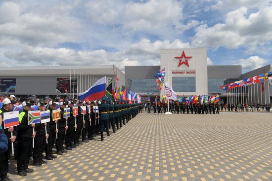 First Rifle Shooting World Championship. Day one