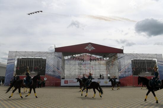 First Rifle Shooting World Championship. Day one