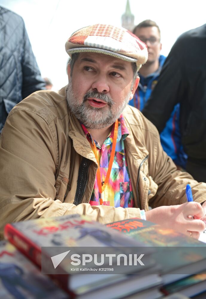 Red Square Book Festival. Day Two