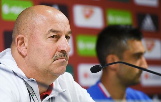 Russian national football team holds training session