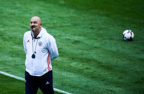 Russian national football team holds training session