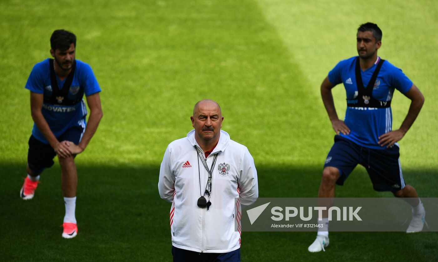 Russian national football team holds training session