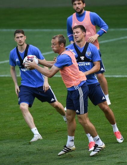 Russian national football team holds training session