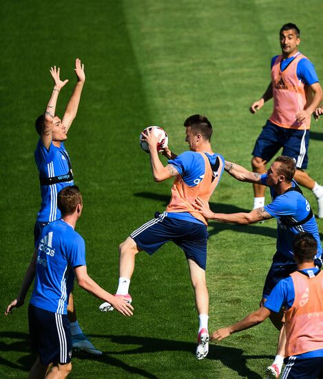 Russian national football team holds training session