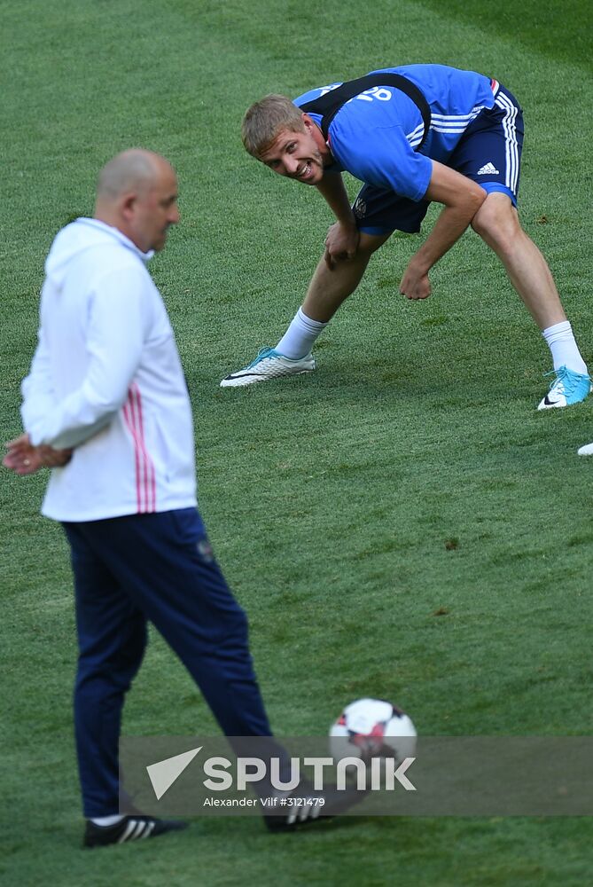 Russian national football team holds training session
