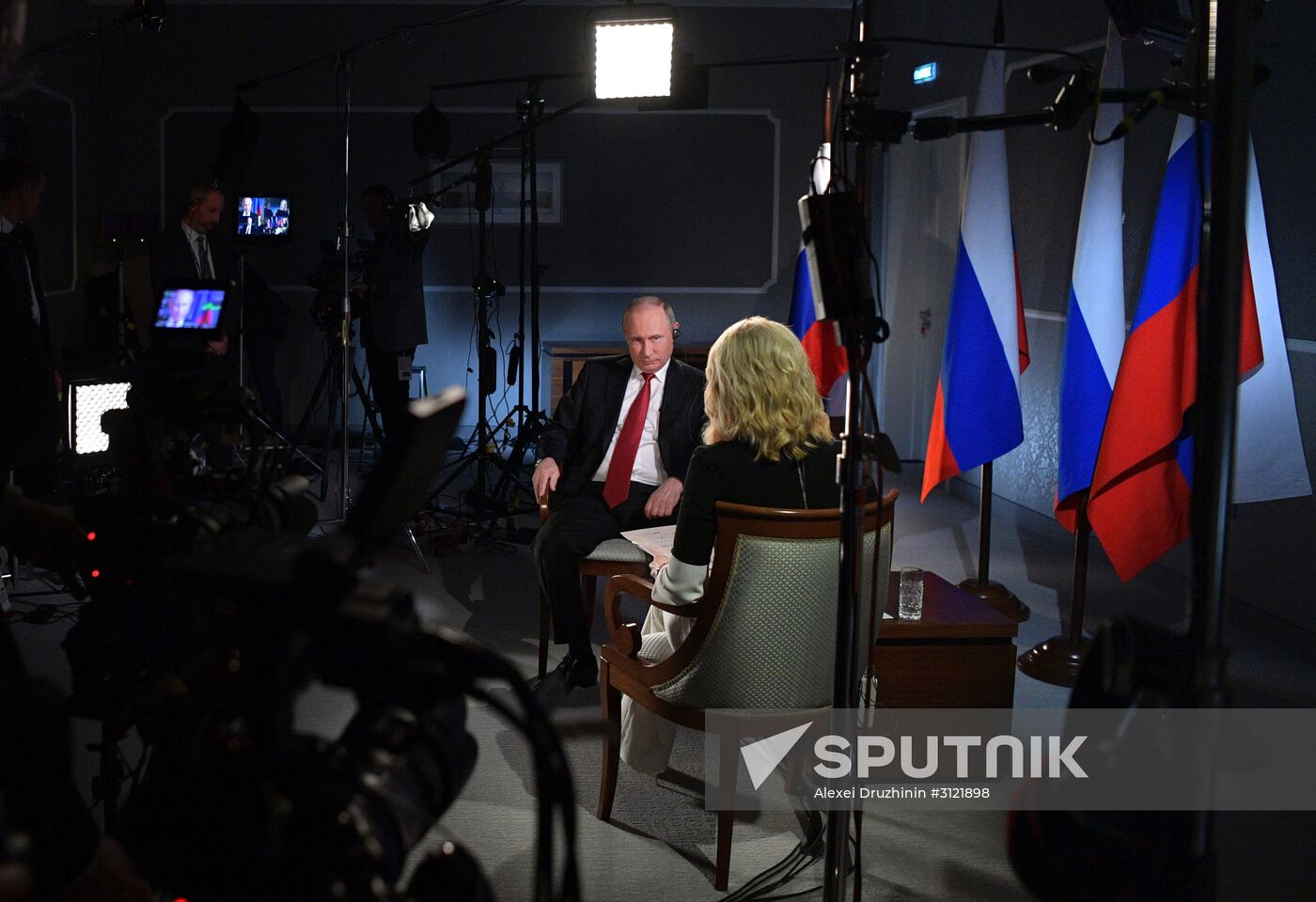 Valdimir Putin gives interview with CNN