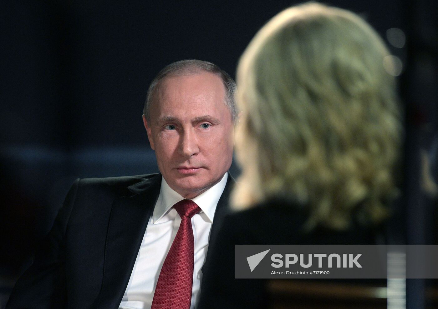 Valdimir Putin gives interview with CNN