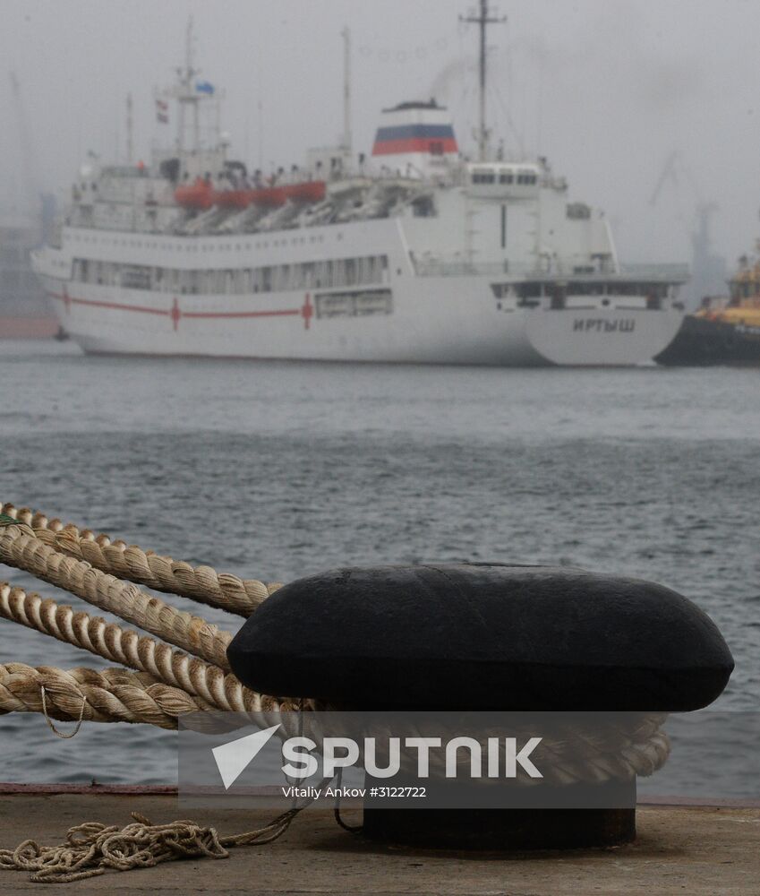 The Irtysh hospital ship is welcomed at Vladivostok port