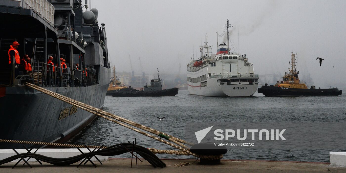 The Irtysh hospital ship is welcomed at Vladivostok port