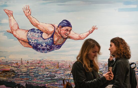 Sergei Shnurov gives news conference, opens "Retrospective of Brand Realism" expo