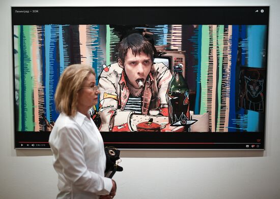 Sergei Shnurov gives news conference, opens "Retrospective of Brand Realism" expo
