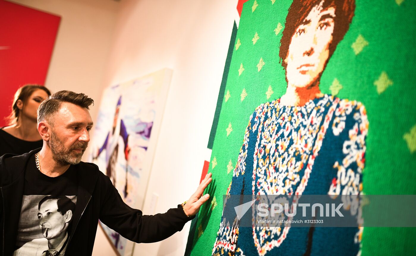 Sergei Shnurov gives news conference, opens "Retrospective of Brand Realism" expo