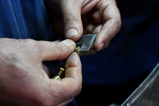 Cartridge manufacturing plant in Hama suburb