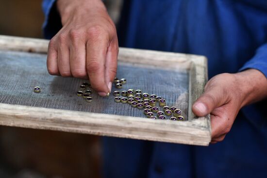 Cartridge manufacturing plant in Hama suburb