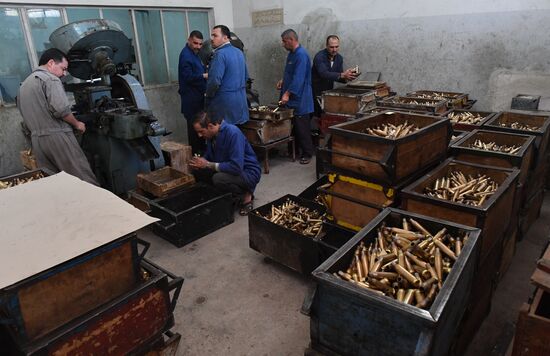 Cartridge manufacturing plant in Hama suburb