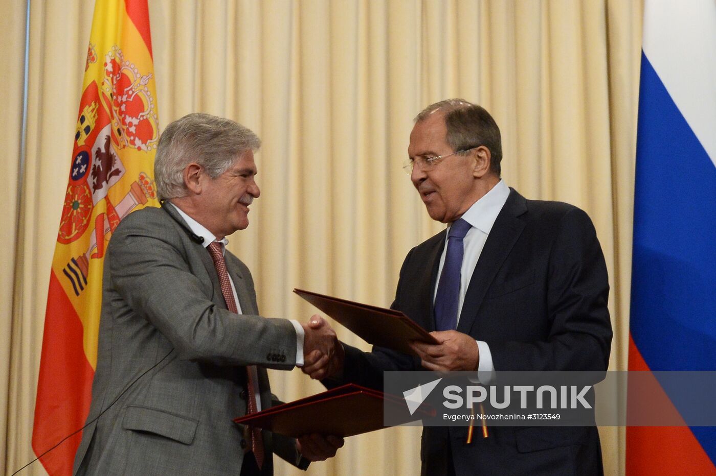 Meeting of Russian and Spanish foreign ministers