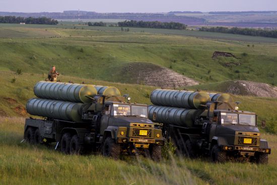 Air defense drill involving S-300 Favorite surface-to-air missile system unit