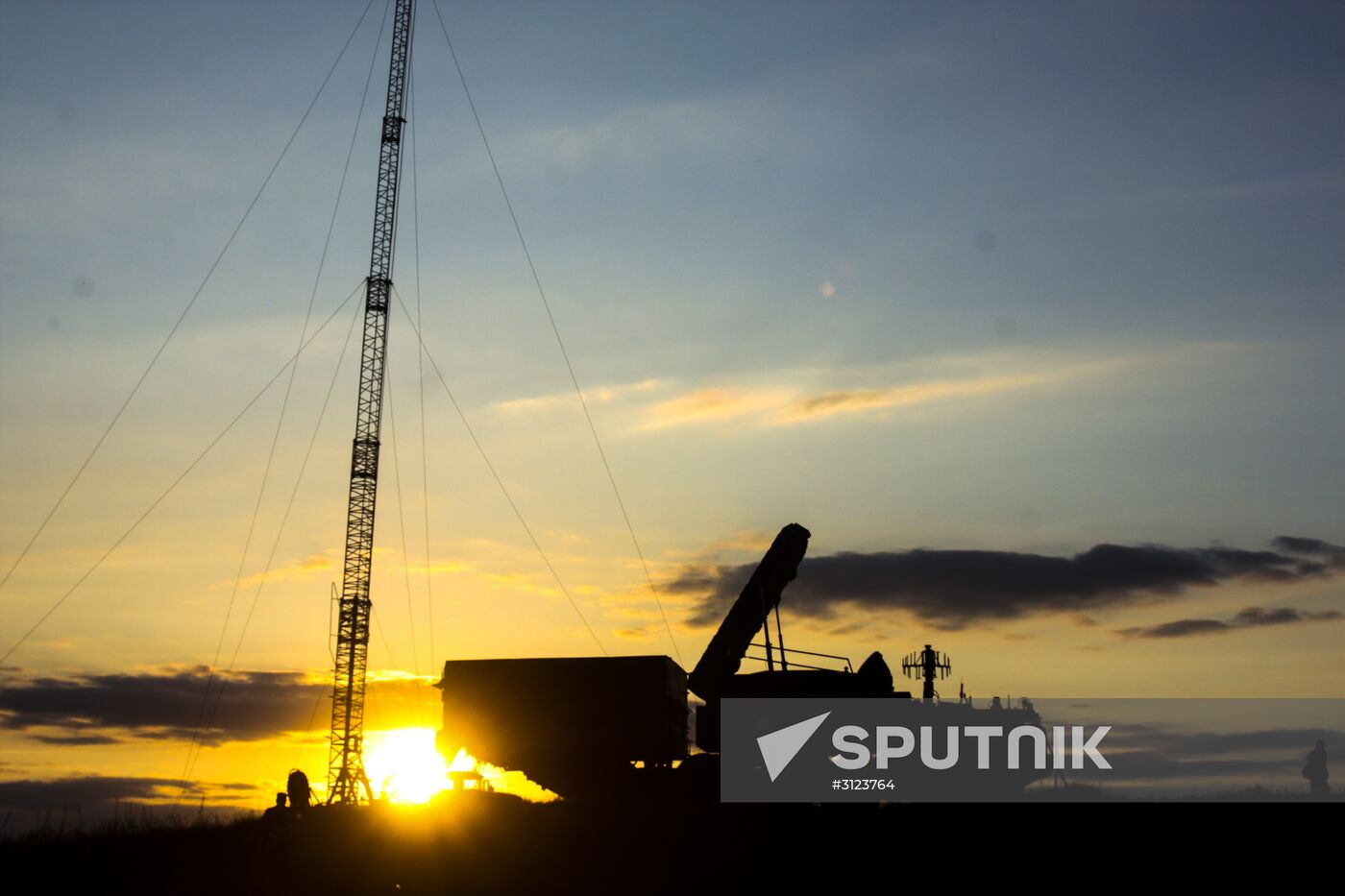 Air defense drill involving S-300 Favorite surface-to-air missile system unit