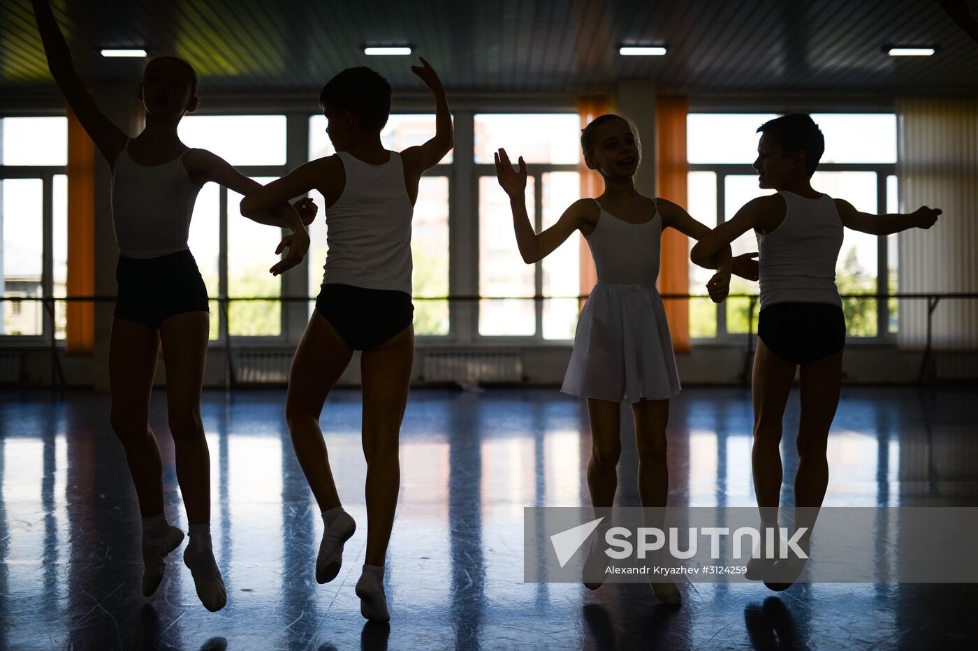 End of academic year at the Novosibirsk School of Choreography