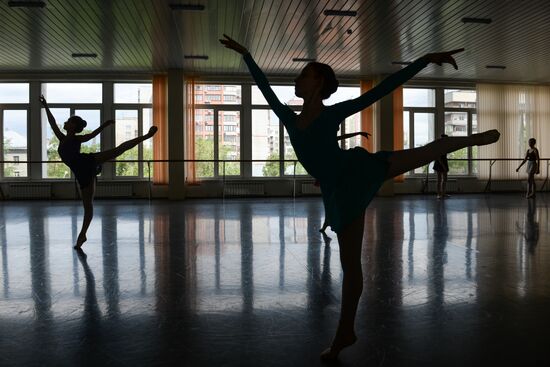 End of academic year at the Novosibirsk School of Choreography