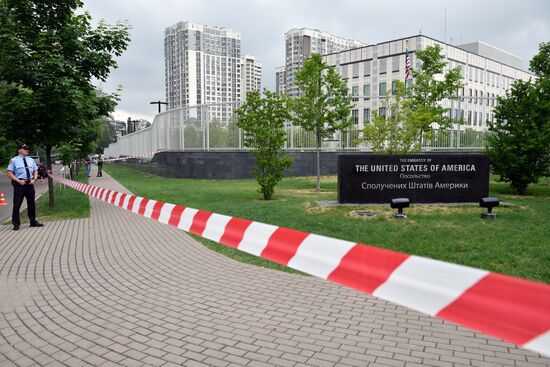 Situation at US Embassy in Kiev