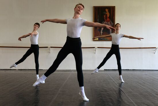 End of academic year at the Novosibirsk School of Choreography