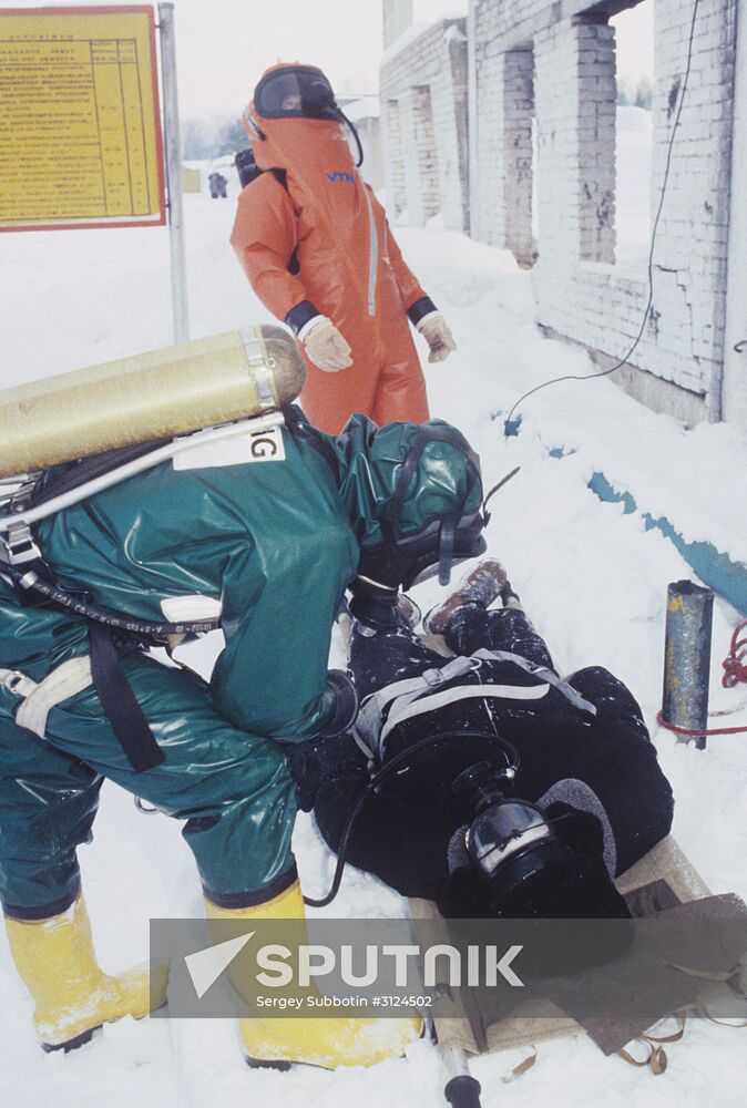 Emergencies Ministry holds drills