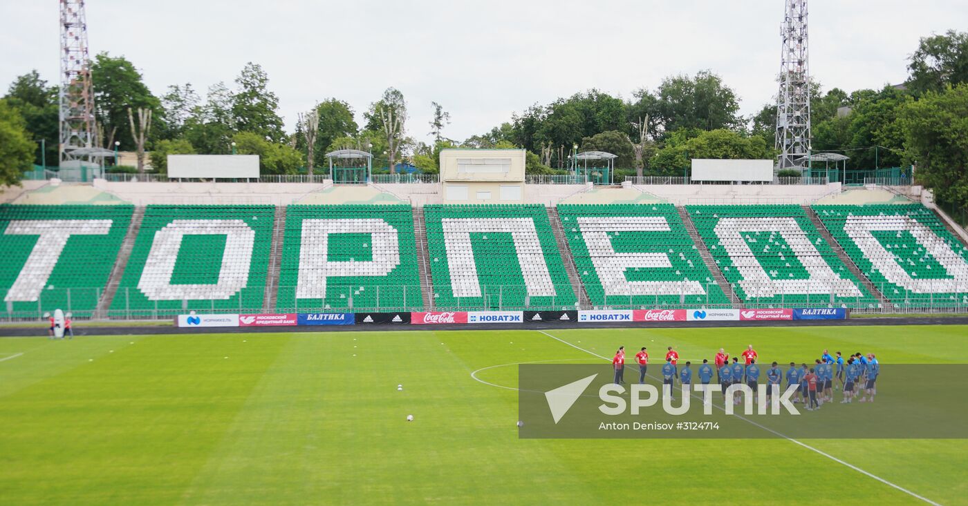 Russian national football team holds training session