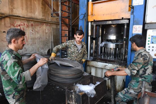Gas tank production in As-Safira, Aleppo Governorate