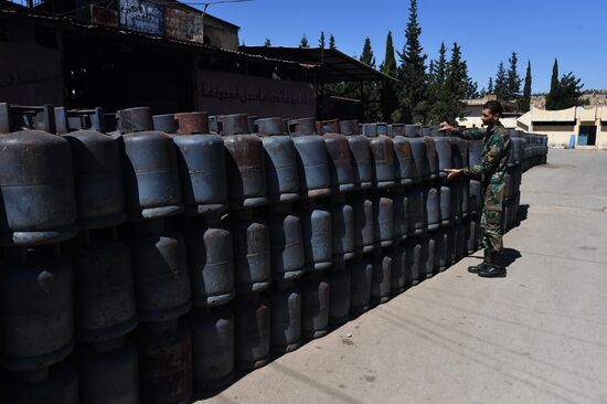 Gas tank production in As-Safira, Aleppo Governorate