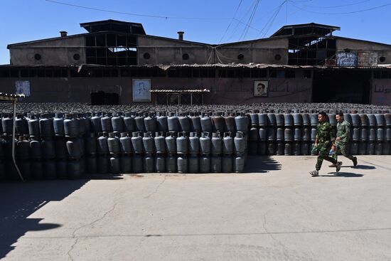Gas tank production in As-Safira, Aleppo Governorate