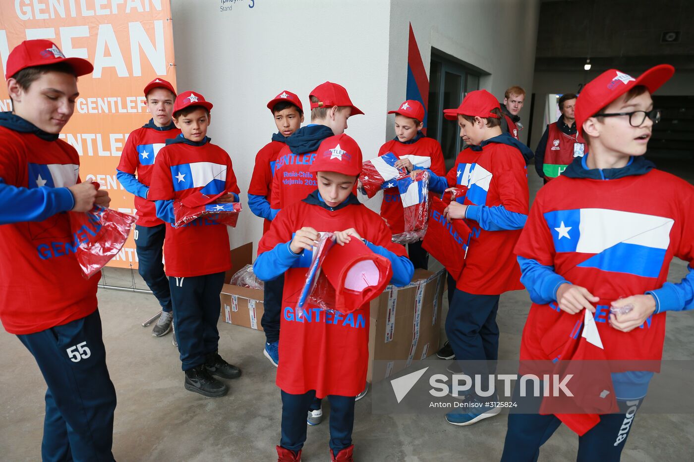 Football. Russia vs. Chile international friendly