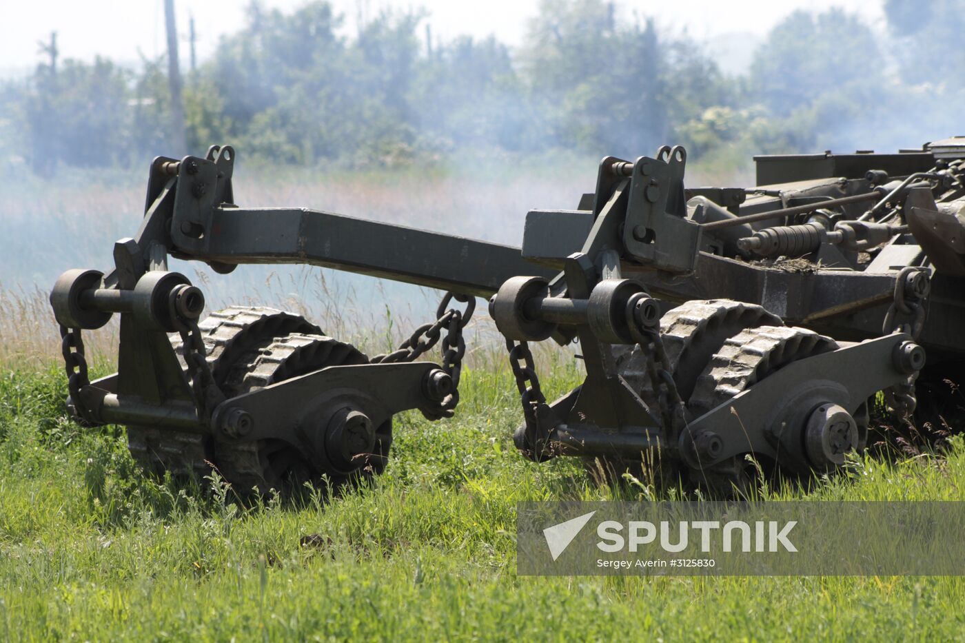 Mine clearing in Nikishino, Lugansk Region