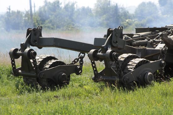 Mine clearing in Nikishino, Lugansk Region