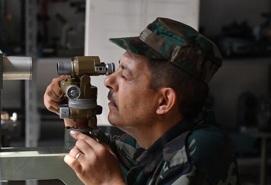 Artillery weapon, mortar and small arms repair works in Hama province