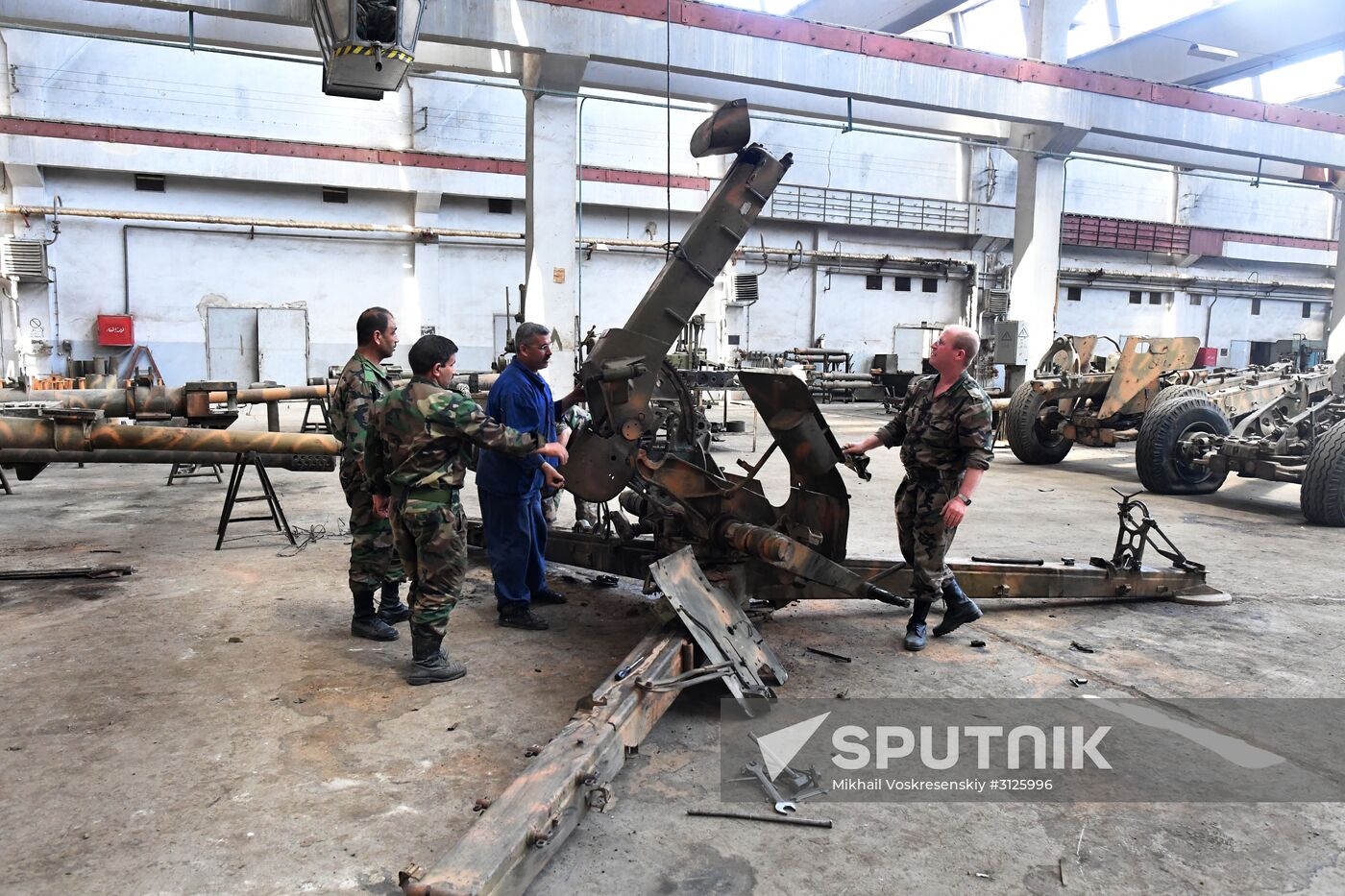 Artillery weapon, mortar and small arms repair works in Hama province