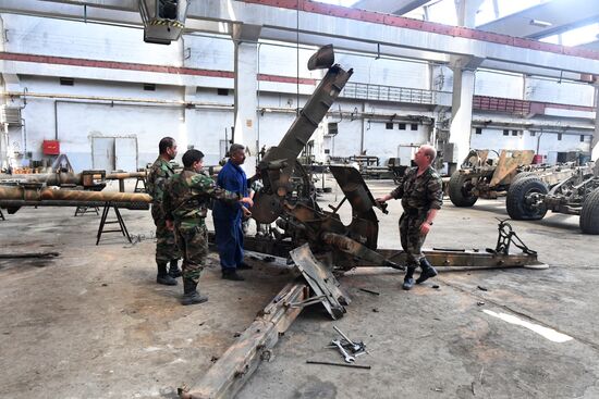Artillery weapon, mortar and small arms repair works in Hama province
