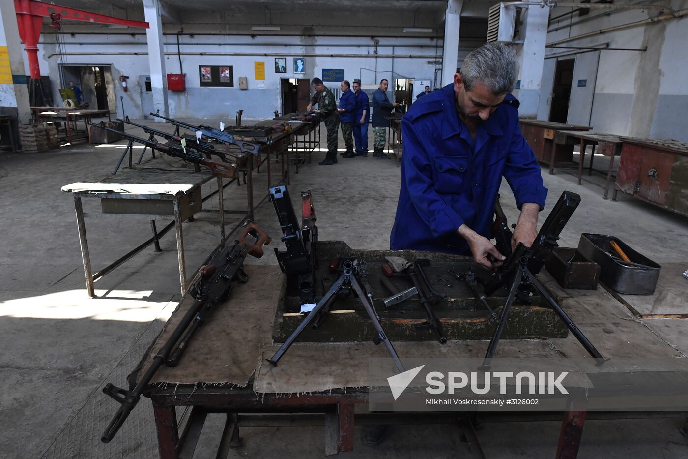 Artillery weapon, mortar and small arms repair works in Hama province