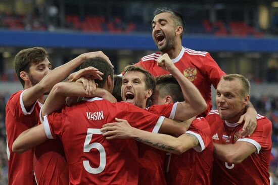 Football. Russia vs. Chile international friendly